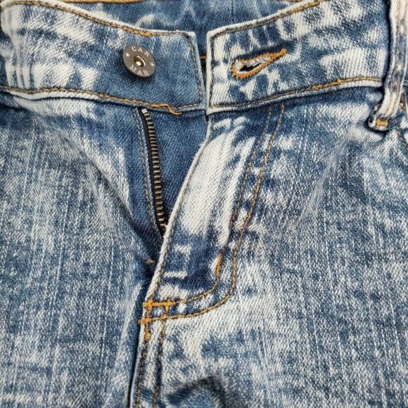 Carmar Distressed Frayed Acid Wash Denim Shorts - Picture 8 of 9
